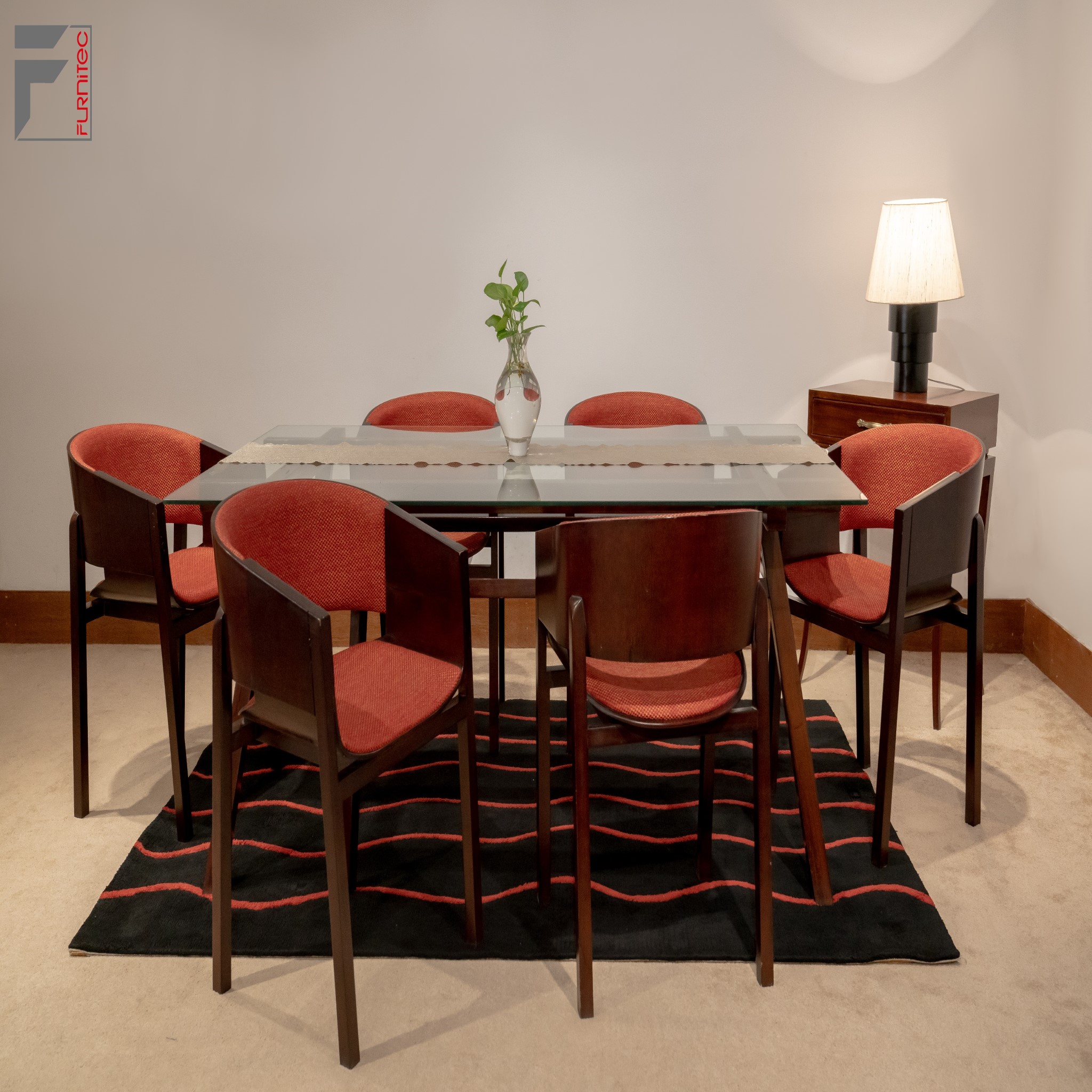 DINING TABLE 725.14