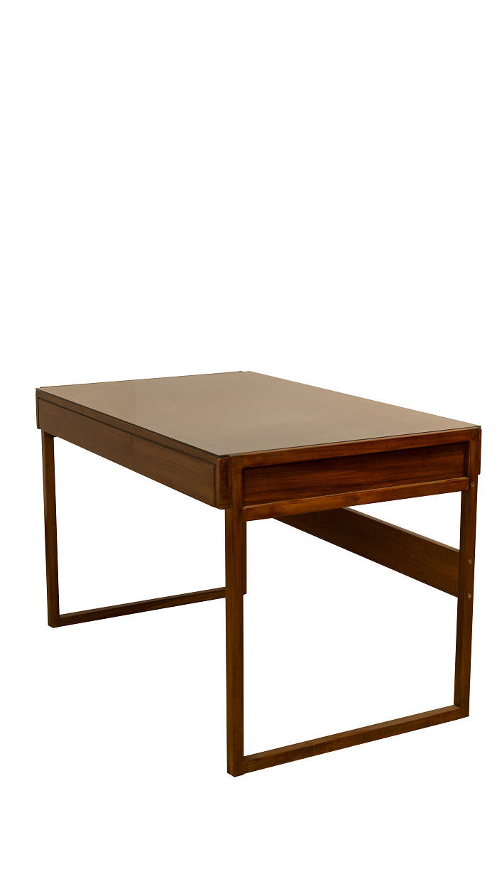 READING TABLE 553.14 view 3